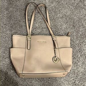 Michael Kors jet set tote